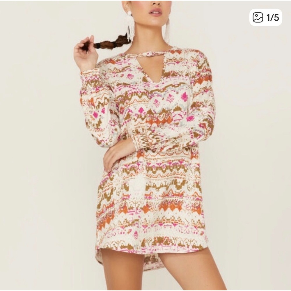 SHYANNE Women's Tunic Top Size S Rayon Printed‎ V Neck Long Sleeve
